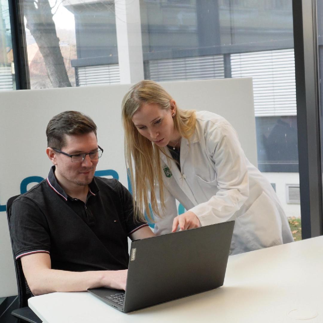 Laden Sie das Video: 